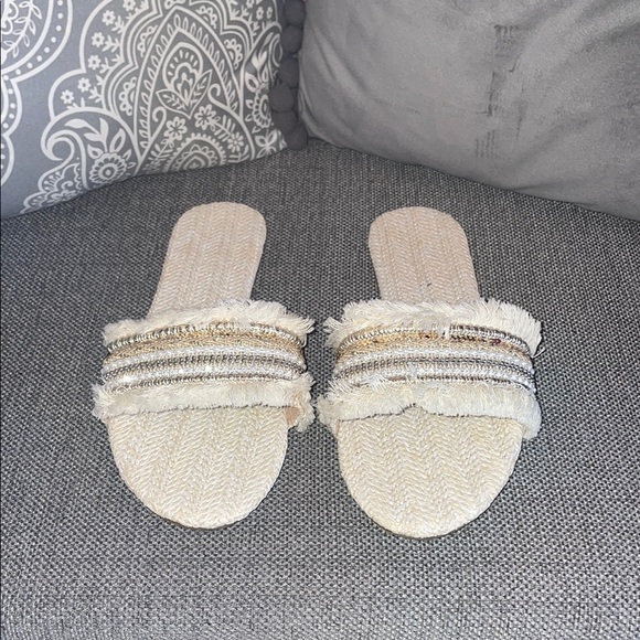Embroidered Cream & Gold Fringe Sandals 💛 - Picture 1 of 5